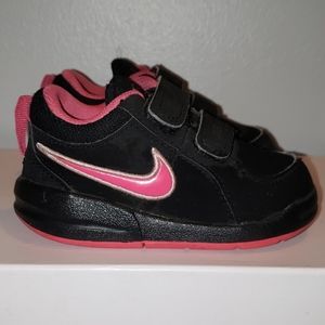 Nike Toddler Shoes. Black and pink. Size 5C